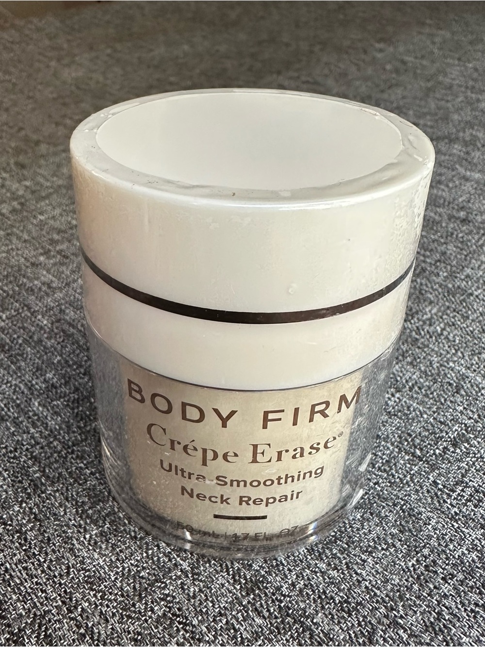 NEW Body Firm Crepe Erase Ultra Smoothing Neck Repair TruFirm 1.7oz